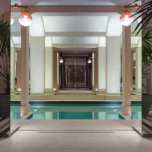 ***** Отель Les Jardins Du Faubourg & By Shiseido Франция
